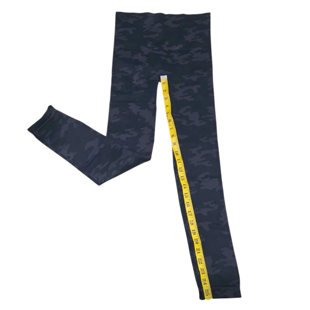 SPANX Seamless Leggings Compression Double Layer Waist CamoLeggings L